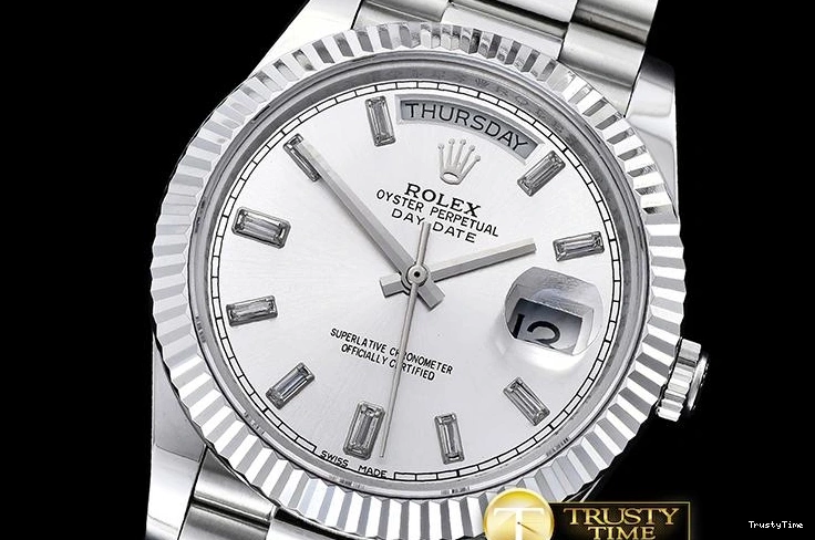 0118 RDD0207C – DayDate SunProtective 674